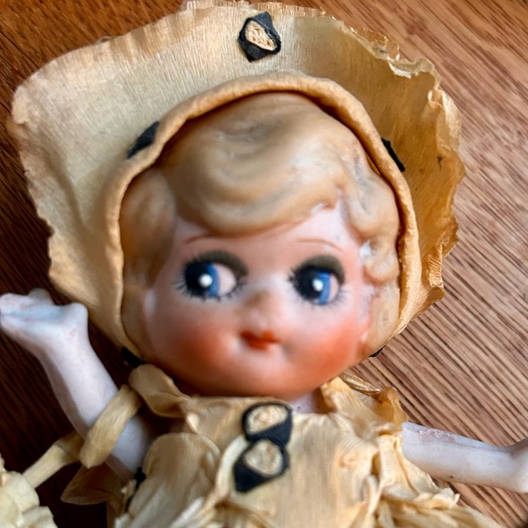 Beautiful Antique Bisque Frozen Charlotte Doll with original crepe dress - Picture 3 of 5